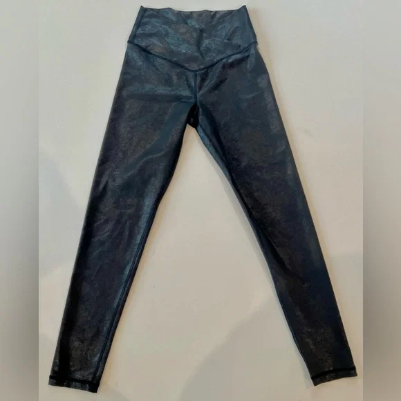 aerie Foil Print Black Shiny Crackle Faux Leather Party Leggings Medium - Picture 2 of 13